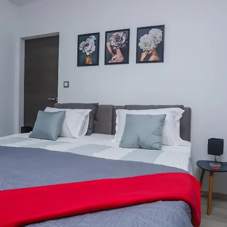 Tina I アパート *